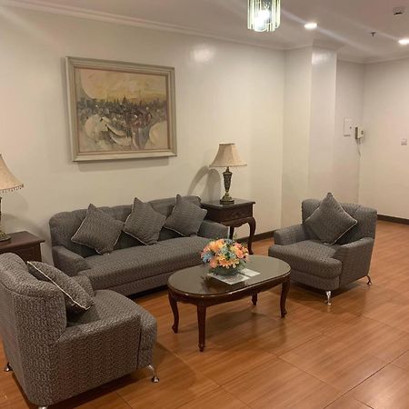 Crown Royale Hotel Balanga Dış mekan fotoğraf